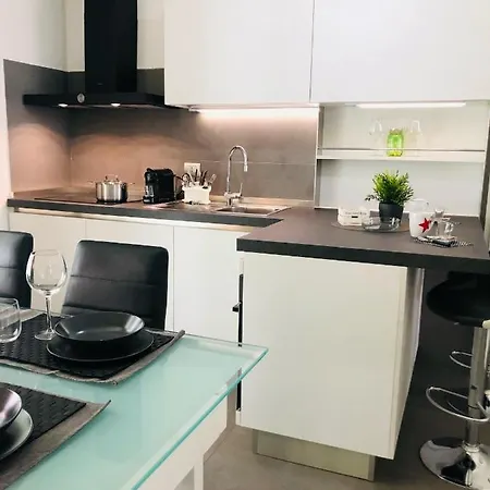 The Italian Apartment *