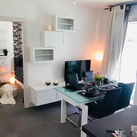 The Italian Apartment *